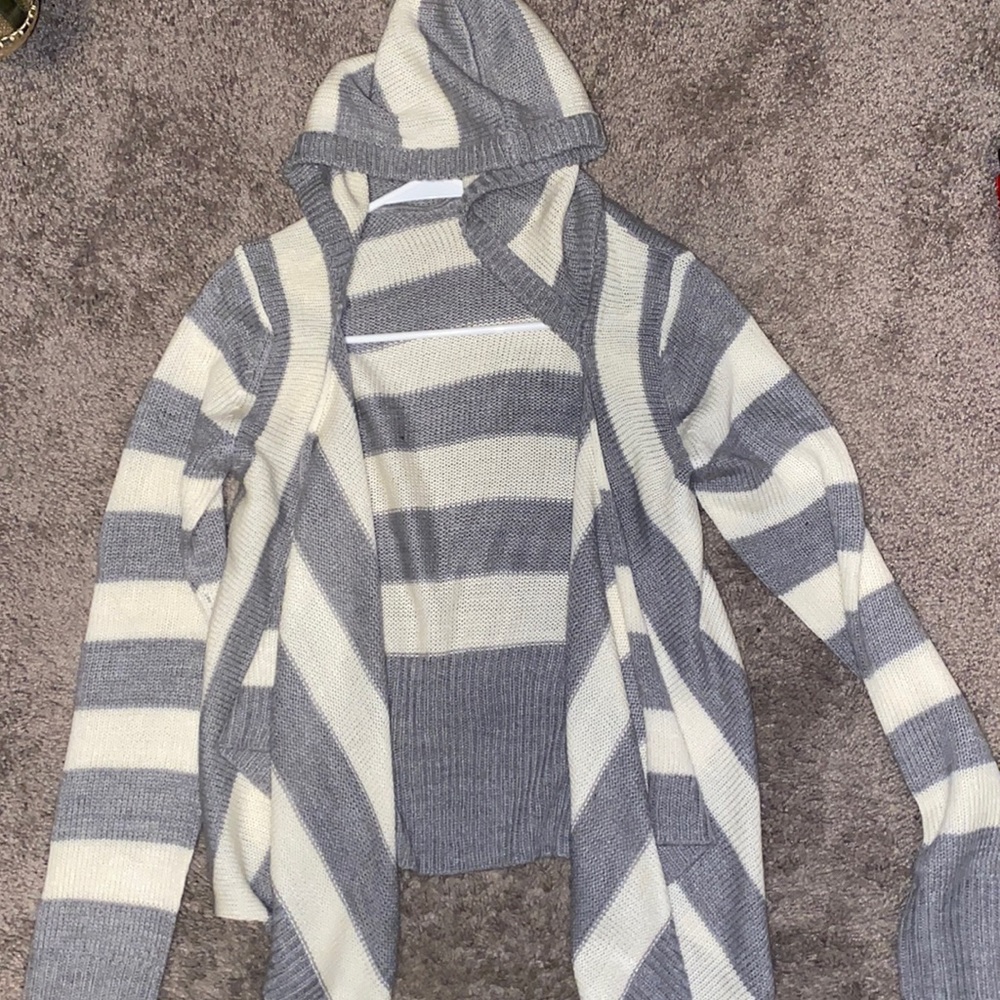 Knitted cardigan